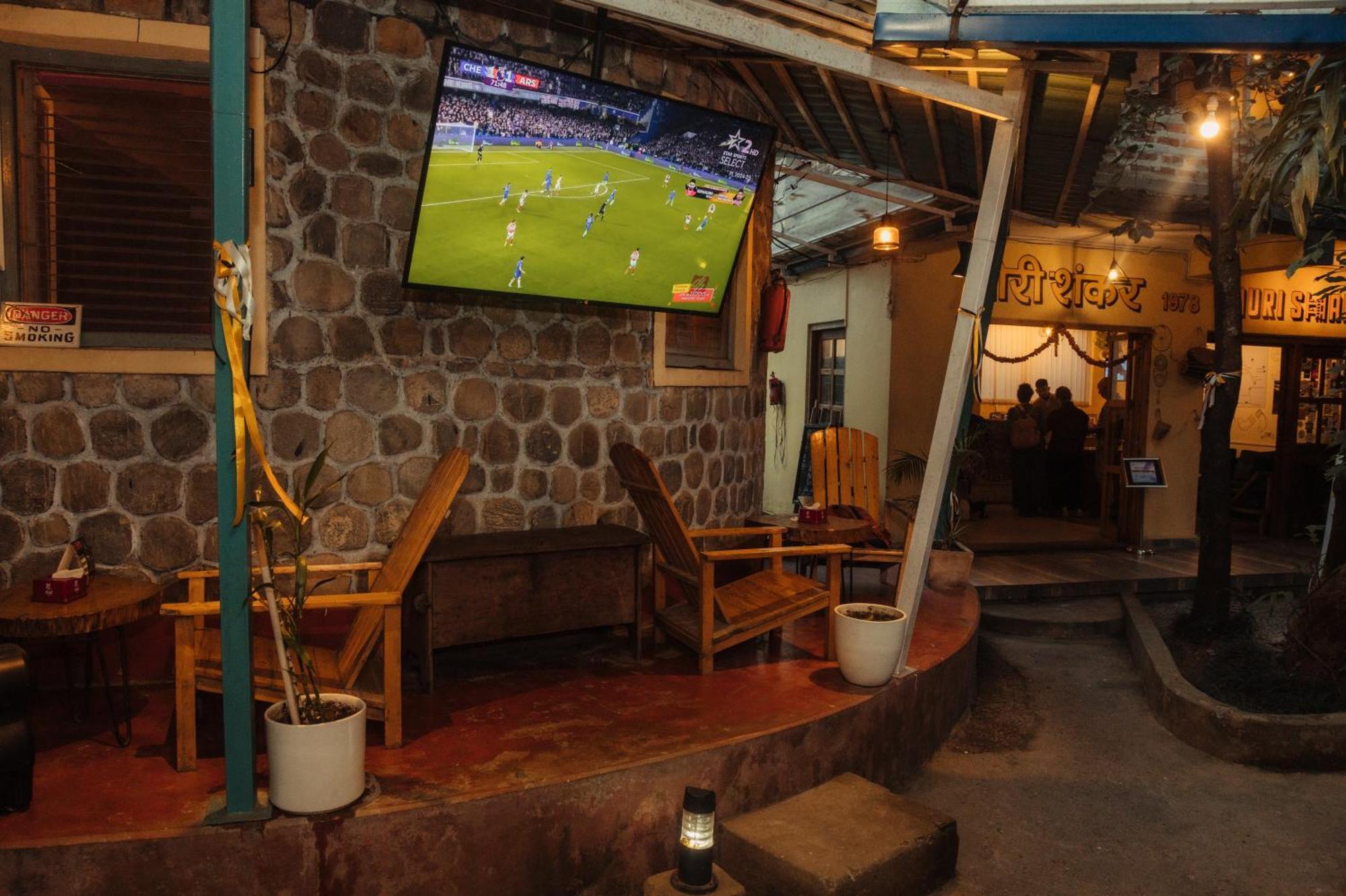 Gaurishankar Backpackers hostel Pokhara Exterior foto