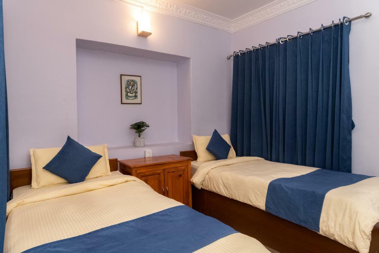 Gaurishankar Backpackers hostel Pokhara Exterior foto