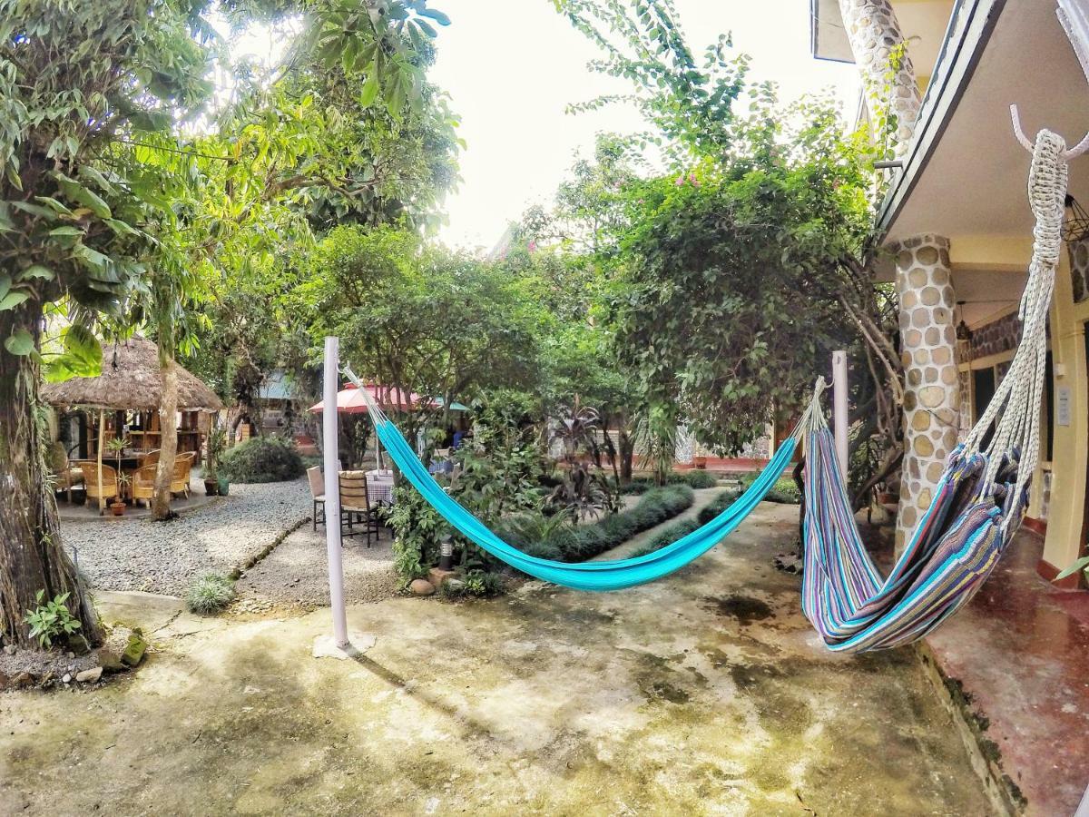 Gaurishankar Backpackers hostel Pokhara Exterior foto