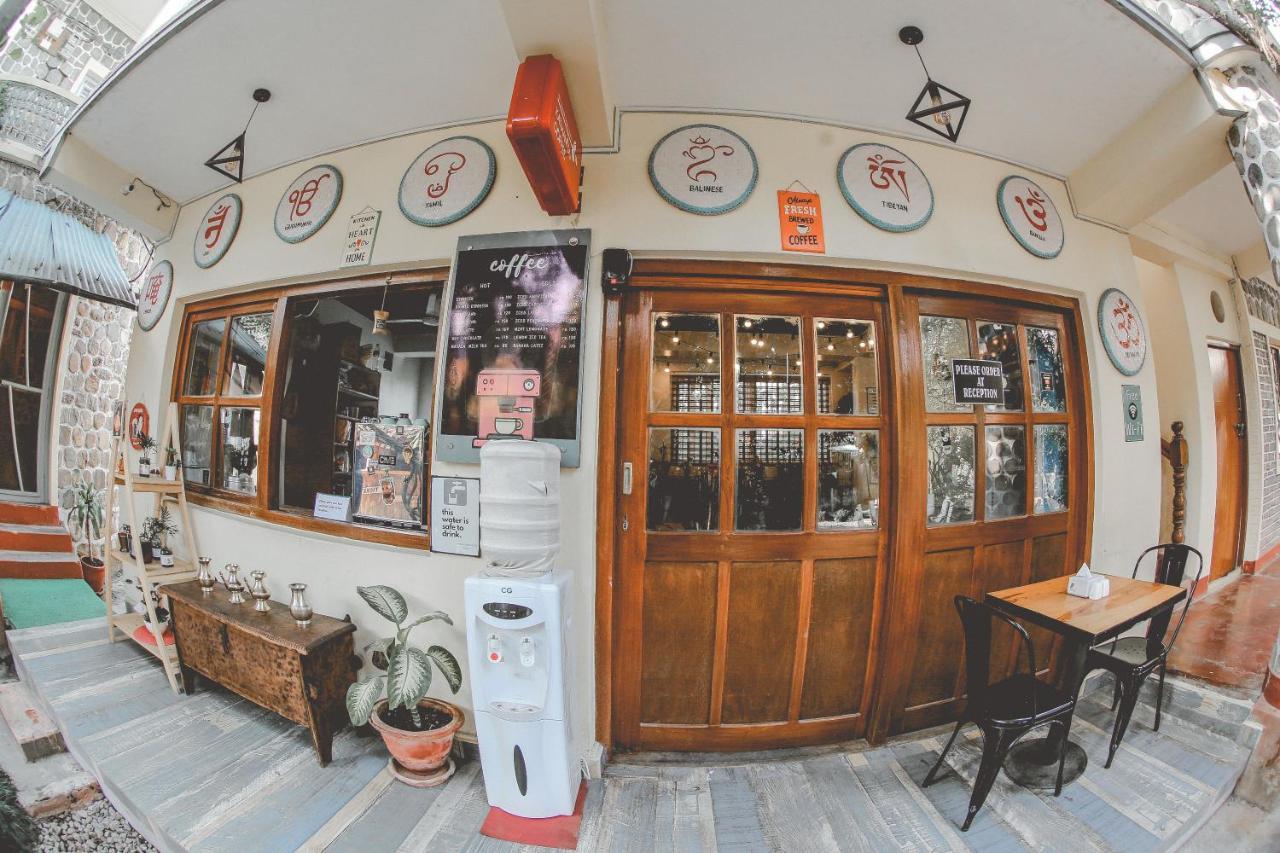 Gaurishankar Backpackers hostel Pokhara Exterior foto