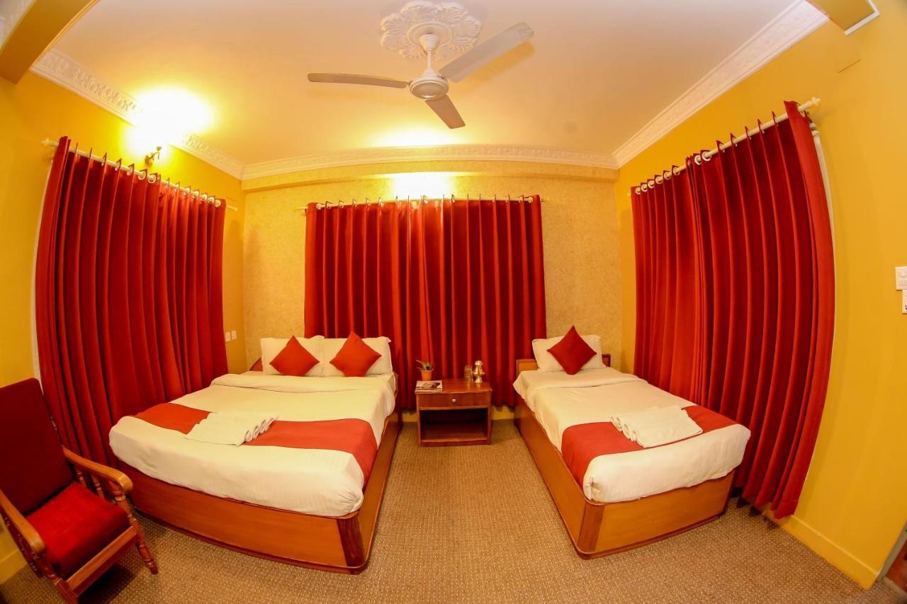 Gaurishankar Backpackers hostel Pokhara Exterior foto